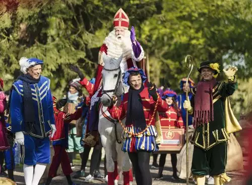 DeGroteSinterklaasfilmendeVliegendePieten_134338500336029994_big-cine_deskt.webp